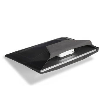 FUNDA MOFT PARA MACBOOK AIR 13 INCH PLEGABLE STAND BLACK - Image 2