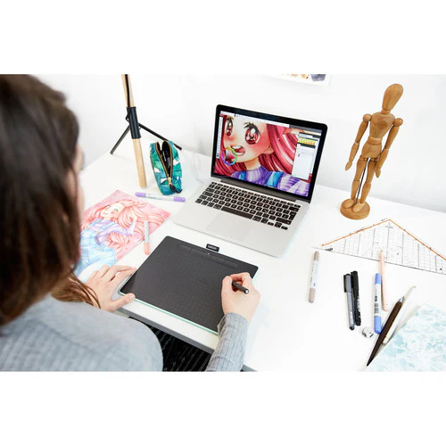 Intuos Creative Pen Tablet - Bluetooth Medium Green - Image 4